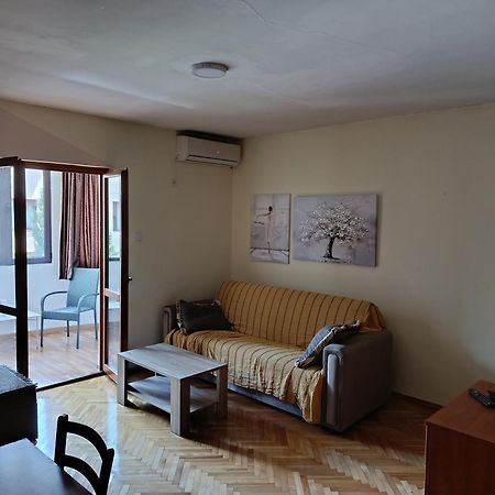 Malo Brdo Apartment Podgorica Exterior photo
