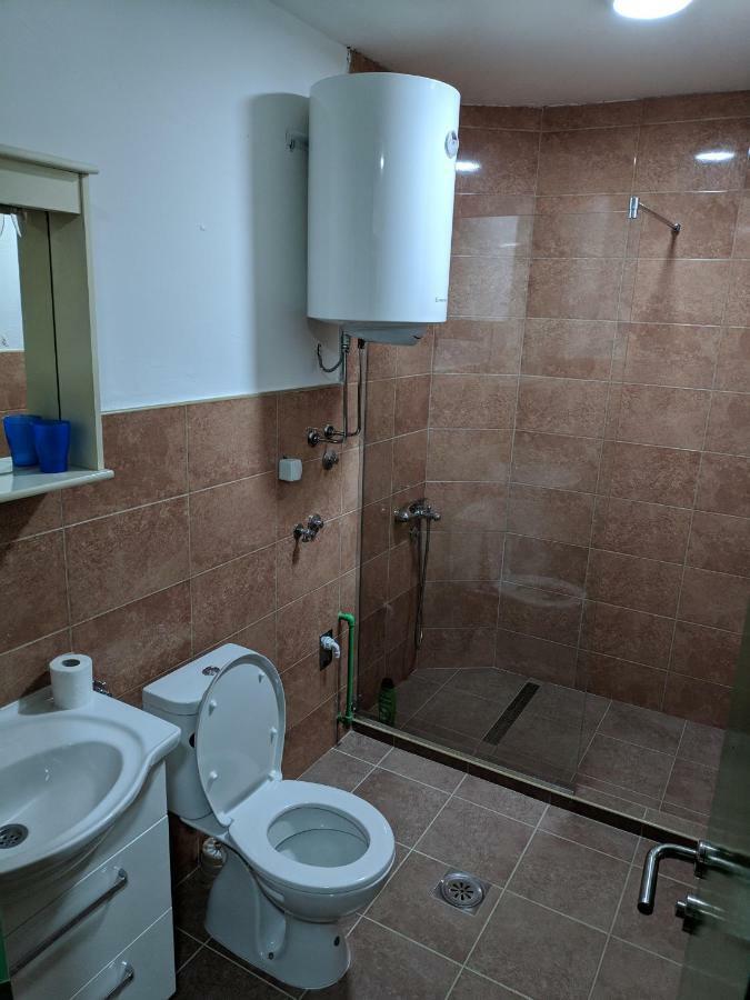 Malo Brdo Apartment Podgorica Exterior photo